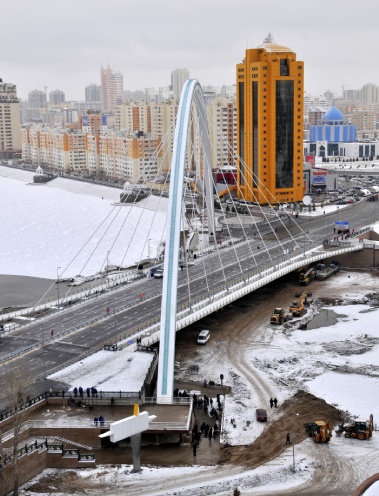 Astana İshim Nehri Köprüsü