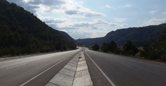REŞADİYE-GÖLOVA ABBIEGESTRASSE ERDARBEITEN