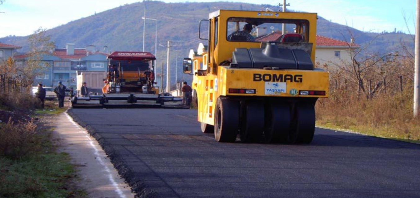 CONSTRUCTION WORK OF ASPHALT WEARING