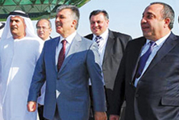 The Signature Of Taşyapı In Dubai Square